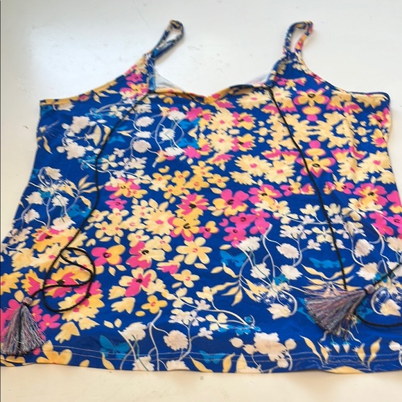 Loveu Dear Large Sleeveless V Neck Multicolor Floral Print Tank Top - Picture 1 of 5